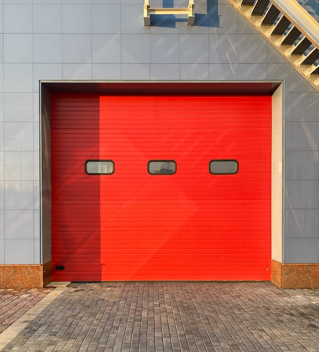 Factors To Consider When Repairing Commercial Garage Doors