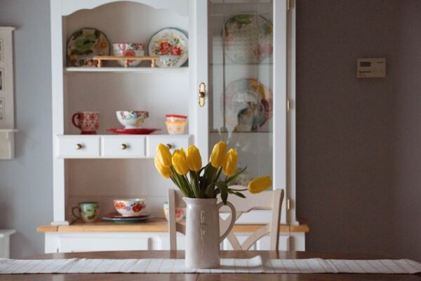 Creative Ways to Use Flowers in Home Décor