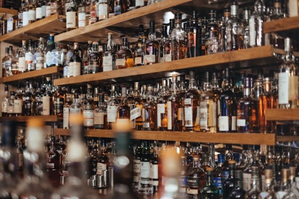 The Comprehensive Guide to Successfully Opening a Bar