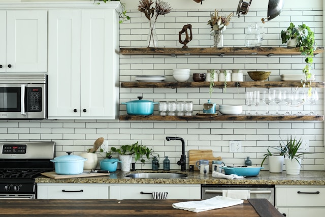 Quartz Countertops: A Smart Choice for Family Kitchens